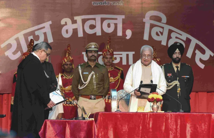 Arif Mohammad Khan taking oath as Bihar's 42nd Governor in Patna on Thursday, Image Credit: Millenium.in