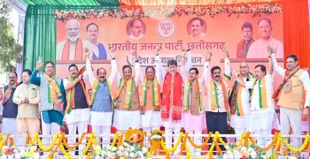 CM Vishnu Deo Sai and re-elected BJP state president Kiran Singh Dev in centre