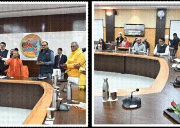 UP Chief Minister Yogi Adityanath launched All India Radio's special FM channel 'Kumbhvani' and 'Kumbh Mangal Dhwani' in Prayagraj on Jan 10 (Photo: PIB)