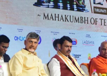 Goa CM Pramod Sawant, AP CM Chandrababu Naid, Maharasthra CM Devendra Fadnivas, Ram Janmbhoomi Trust Treasurer Swami Govinda Dev Giri,