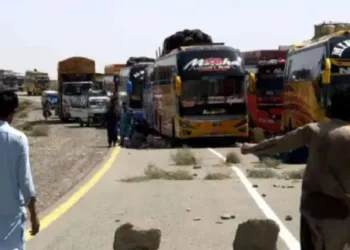 Armed men gun down seven men