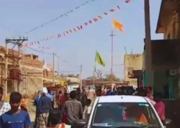 A scuffle broke out between the two communities in Hazaribagh's Ichak area, Image courtesy : Aajtak