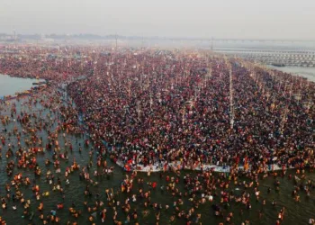 Sea of devotees at Mahakumbh