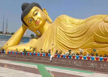 The reclining statue of Lord Buddha