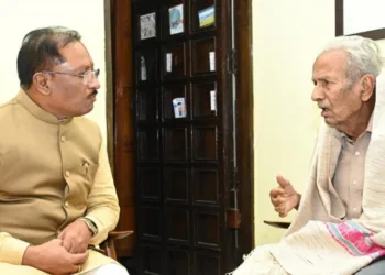 Chhattisgarh CM Vishnu Deo Sai with Vinod Kumar Shukla