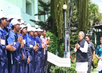 Chhattisgarh Speaker Raman Singh and Deputy CM Sharma interacting with the delegation, Image: dprcg