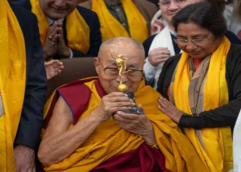 Dalai Lama with Gold Mercury Award for peace