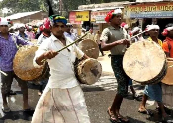 Tribals celebrating Marka pandum