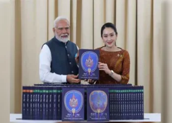 Thailand PM Shinawatra gifts PM Modi 'World Tipitaka' holy scriptures
