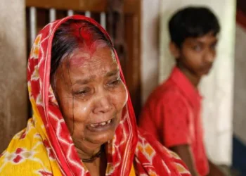 Parul Das lost her husband and son in the violence (Photo: IE)
