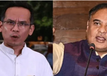 (From left to right) Deputy Leader of Opposition in Lok Sabha Gaurav Gogoi and Assam Chief Minister Himanta Biswa Sarma. (Source: File)