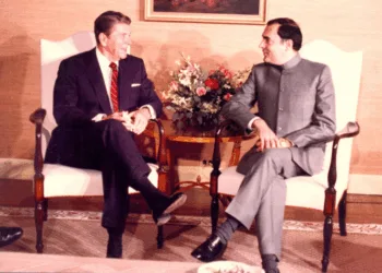 The Prime Minister Rajiv Gandhi with Regan