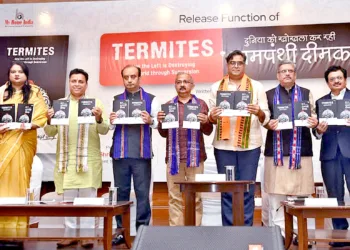 Dr Sudhanshu Trivedi, Member of Parliament, Rajya Sabha and others during the book launch event