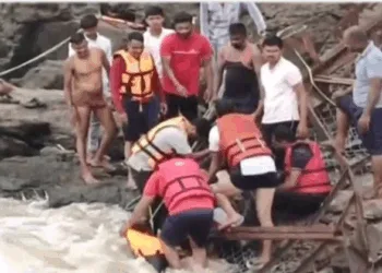 Site of the Pune Bridge collapse (Image Source Ani)