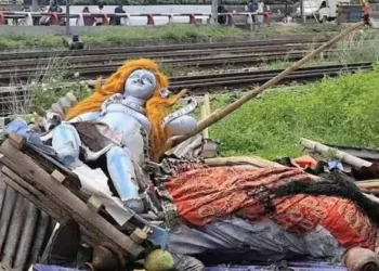 A broken idol of Goddess Durga after a makeshift temple was demolished in Dhaka. (Source: India Today)