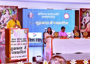 RSS Prachar Pramukh (Uttar Pradesh and Uttarakhand) Shri Kripashankar ji addressing a seminar organised in Noida on the occasion of Narad Jayanti