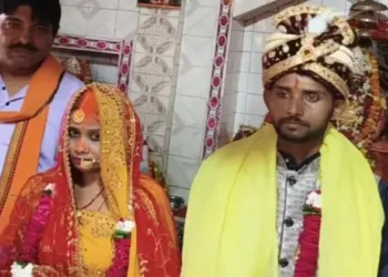 Zarina embraces Sanatan Dharma and becomes Reena to marry her love