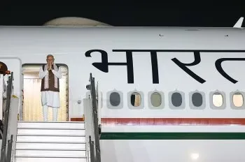 PM Narendra Modi getting out of a plane (Old photo used for representative purpose)