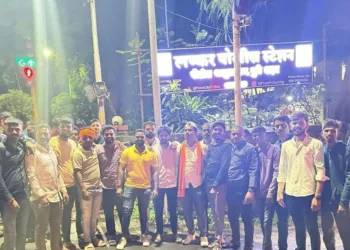 Pune Shocker: Muslim Woman Throws Meat At Warkaris During Palkhi