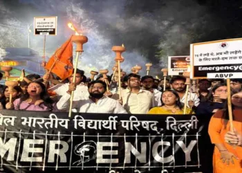 ABVP organises Torchlight procession on 50th Anniversary of Emergency, Recalling Democracy's Darkest Night