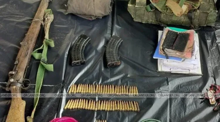 Weapon and cartridges recovered after the gunfight