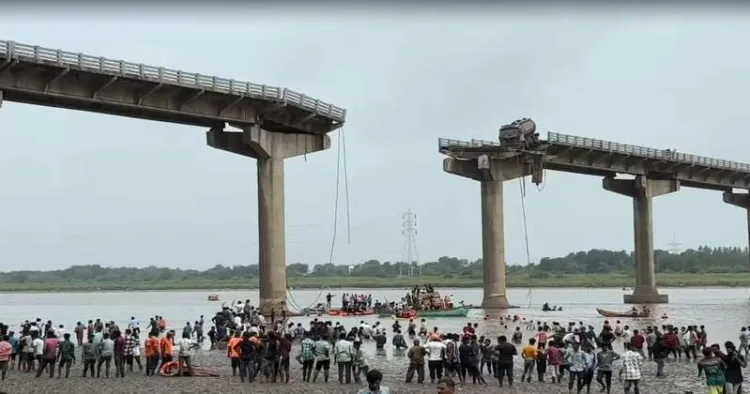 Bridge collapse in Gujarat