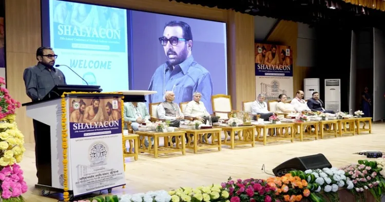 Prataprao Ganpatrao Jadhav, Minister of State (Independent Charge), Ministry of Ayush, Government of India addressing the gathering at the inauguration ceremony of Shalyacon 2025