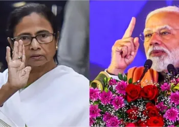 West Bengal Chief Minister Mamata Banerjee (Left) and Prime Minister Narendra Modi (Right)