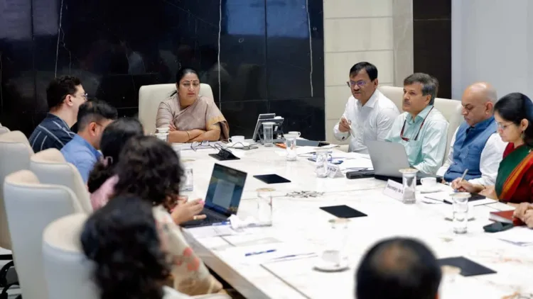 Delhi CM Rekha Gupta addressing a meeting