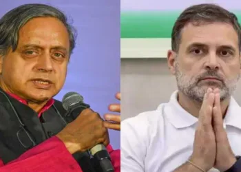 (Left) Congress Leader Shashi Tharoor (Right) Rahul Gandhi