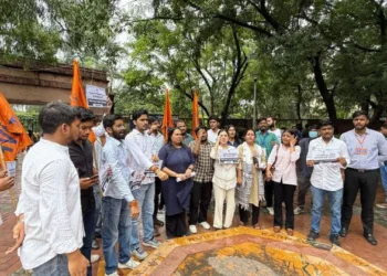 ABVP stages protest against DU administration