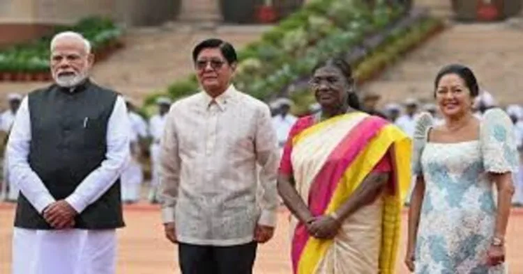 Ceremonial Welcome for the Philippines President at Rashtrapathi Bhavan