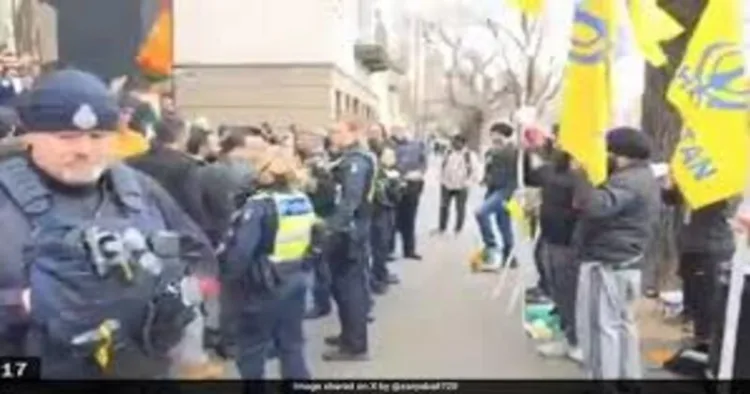 Pro-Khalistan extremists waved the Khalistan flag and shouted anti-India slogans during the Independence Day celebrations at Indian Consulate in Melbourne, Australia