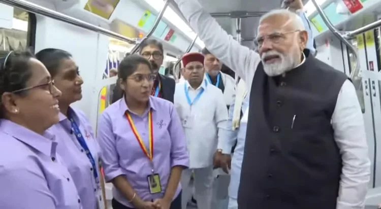 PM Modi in metro with students