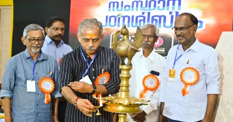 J. Nandakumar Ji inaugurates the state Padana Shibiram of Bharatheeya Vichara Kendram; Director R. Sanjayan Ji (left) seen nearby