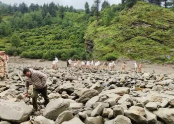 Rescue work being carried out in the area devastated by cloud burst in Uttarkashi