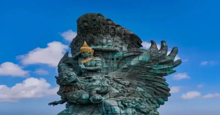 Garuda Wisnu Kencana statue