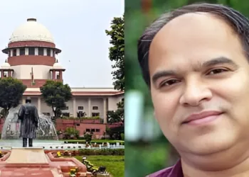 Cartoonist Hemant Malviya (Right)