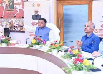 Odisha Chief Minister Mohan Charan Majhi inaugurating the ‘Ama Shasana’ programme at Lok Seva Bhawan