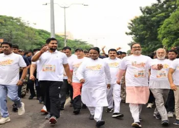 CM Mohan Charan Majhi takes part in the marathon