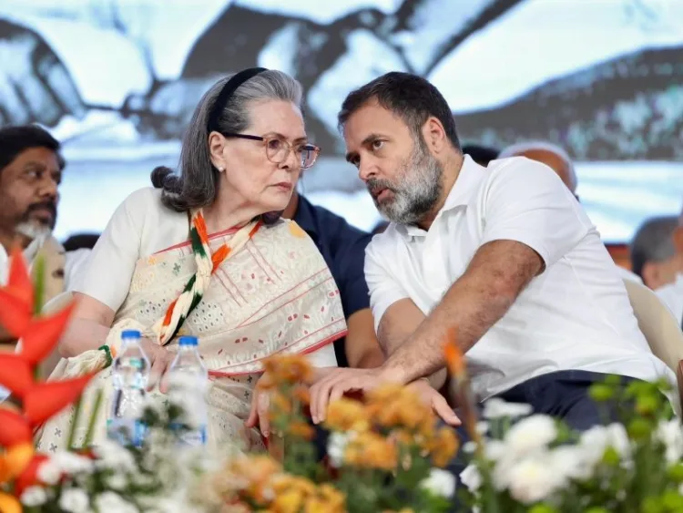 Rahul Gandhi with mother Sonia Gandhi