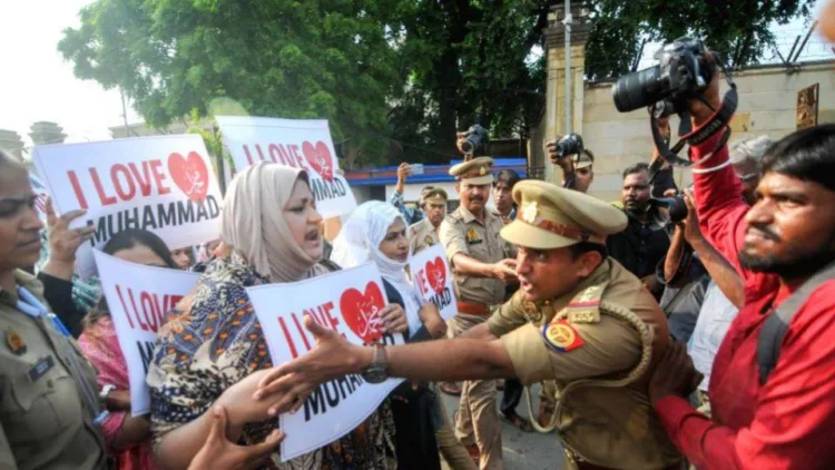 Visuals from a so-called peaceful "I Love Muhammad" rally