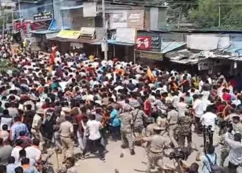 Outrage over stone pelting by Islamists from mosque during Ganesh visarjan procession
