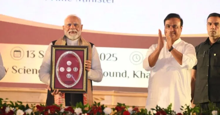 (Left) PM Narendra Modi (Right) Assam CM Himanta Biswa Sarma