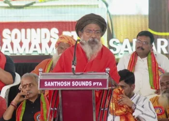 Amid controversy, Shantananda Maharshi defends traditional Ayyappa worship, insisting 'Vapuran', the manifestation of Bhgwan Shiva, not 'Vavar', deserves reverence