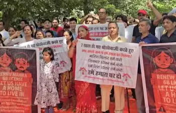 The protestors demanded government action after their 7-year wait