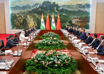 Delegates from India and China along with PM Narendra Modi and Chinese President Xi Jinping