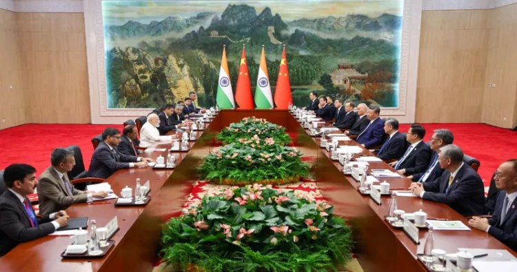 Delegates from India and China along with PM Narendra Modi and Chinese President Xi Jinping