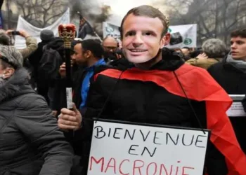 Barricades, burning buses, and mass arrests mark France’s escalating turmoil as the ‘Block Everything’ movement grows