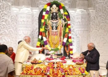 PM Modi and RSS chief Mohan Bhagwat at the Ram Mandir (old Image: X/Narendra Modi)
